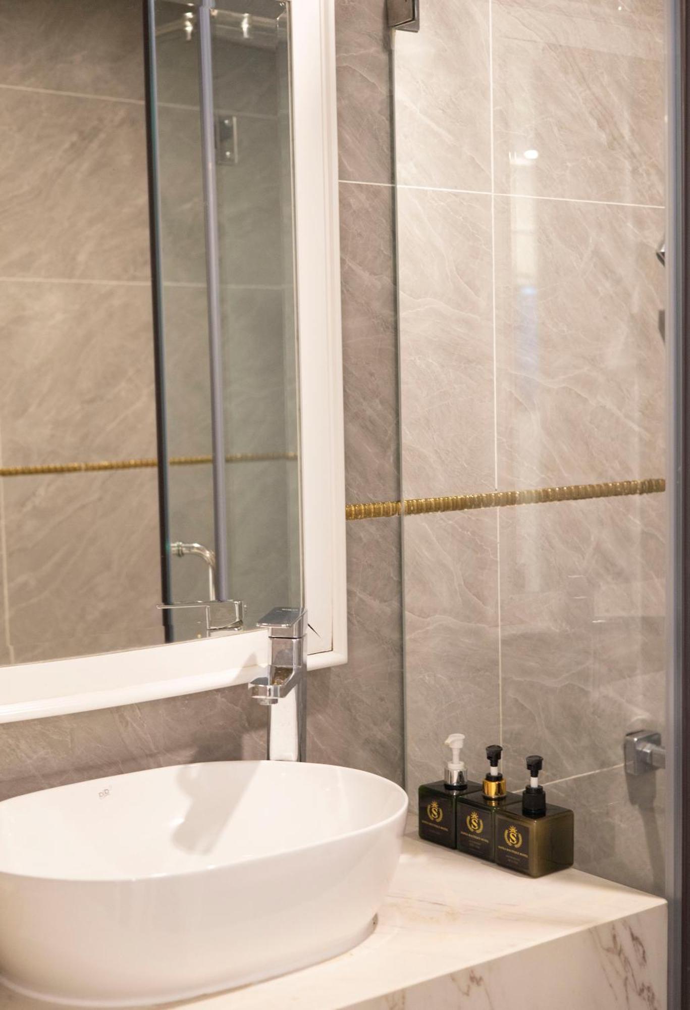 Hotel Elite Sofea Saigon And 4*